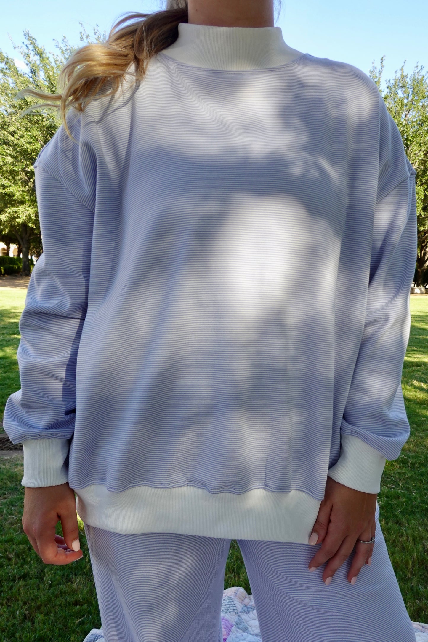 Striped Mock-neck SET