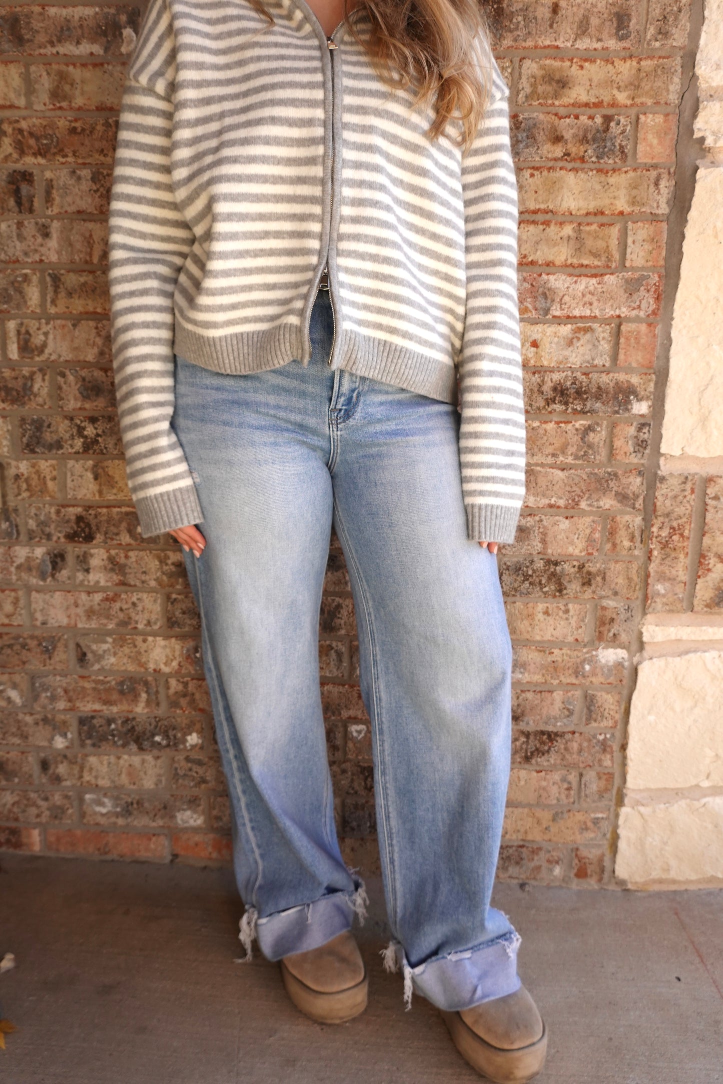 Stretchy Wide Leg Cuffed Jeans