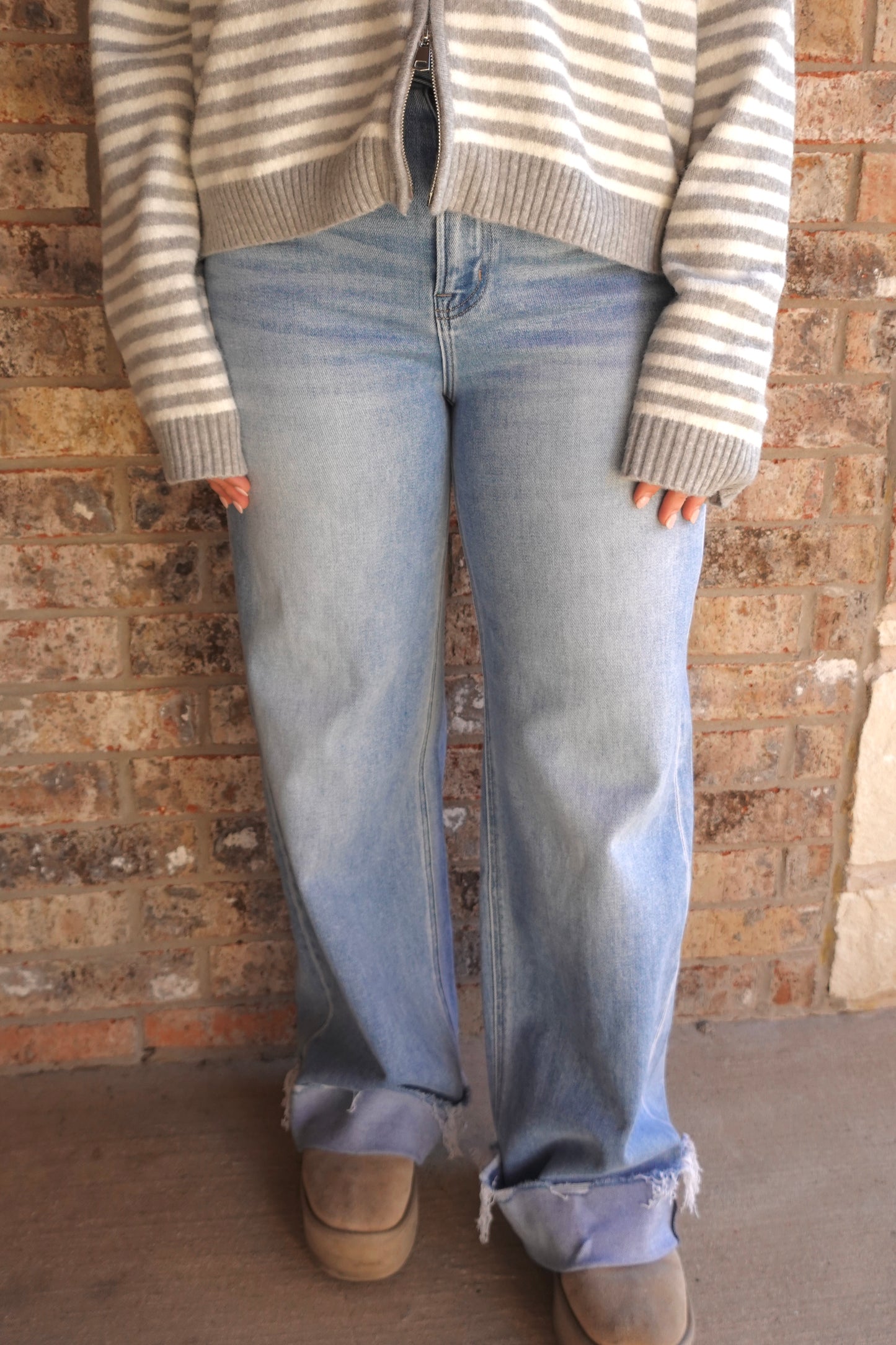 Stretchy Wide Leg Cuffed Jeans